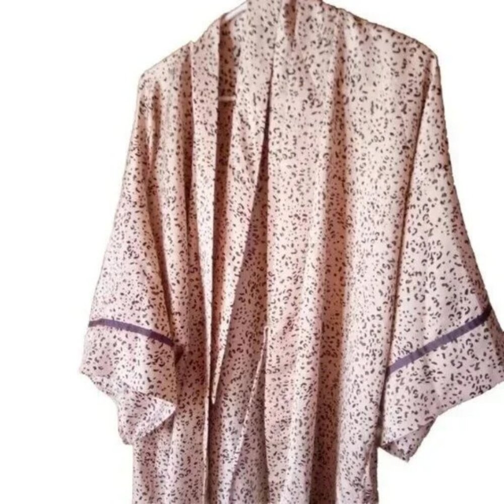 Midnight Leopard Print Housecoat Robe Women’s XL Kimono Sleeve Belted Lounge - Picture 3 of 6